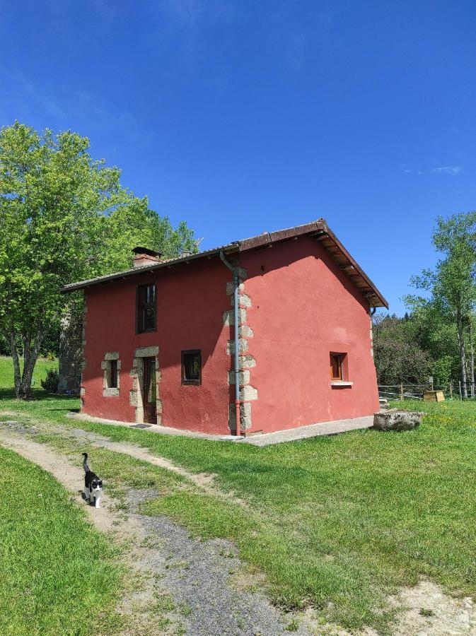 Gîte La Roche Bertignat Esterno foto