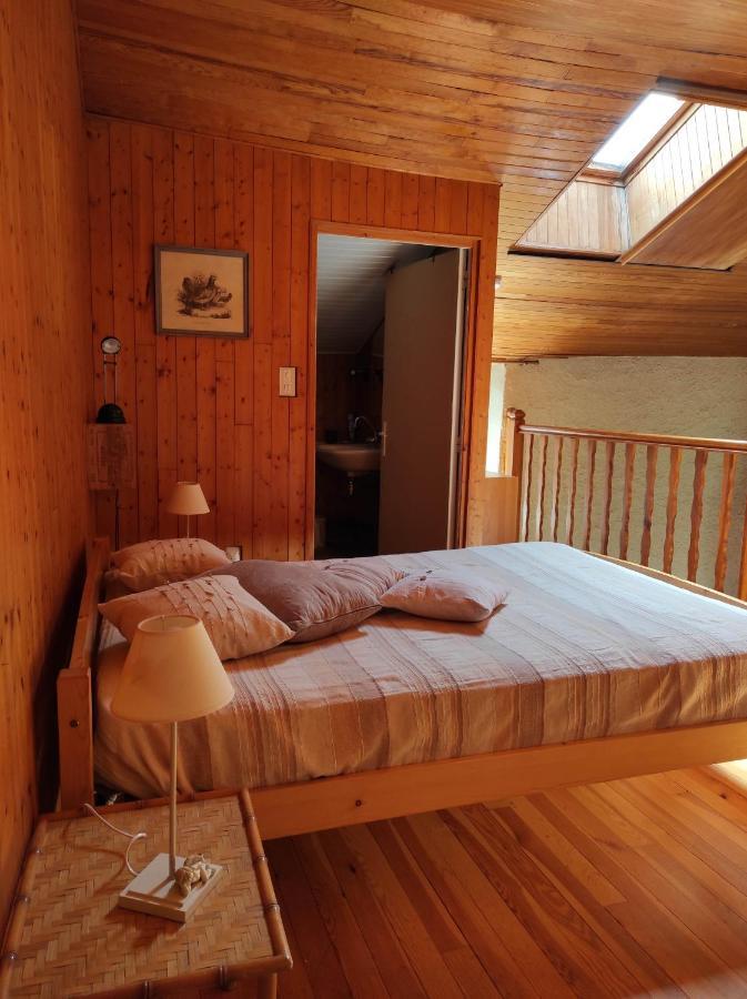Gîte La Roche Bertignat Esterno foto